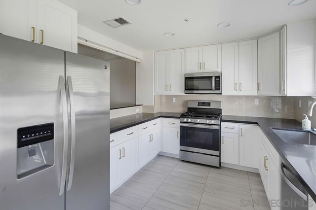 10330 Wateridge Circle 293, San Diego, CA 92121