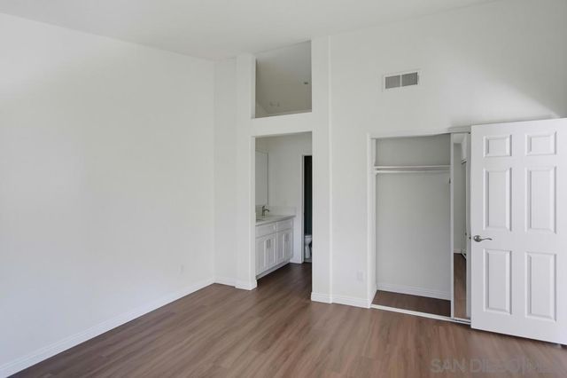 10330 Wateridge Circle 293, San Diego, CA 92121
