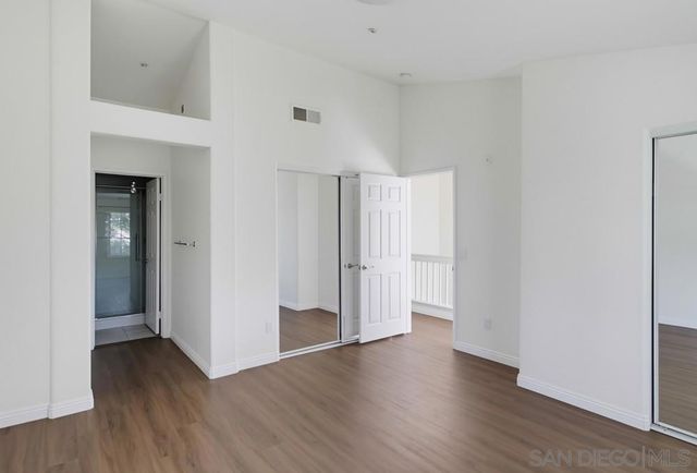 10330 Wateridge Circle 293, San Diego, CA 92121