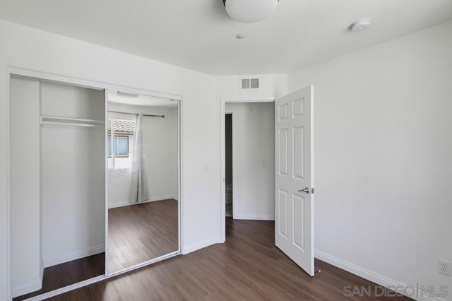 10330 Wateridge Circle 293, San Diego, CA 92121