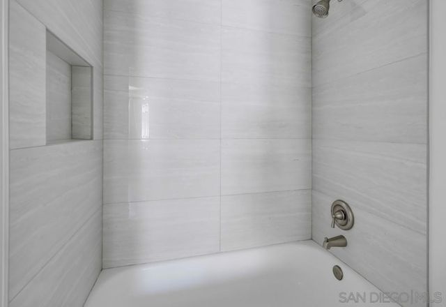 10330 Wateridge Circle 293, San Diego, CA 92121