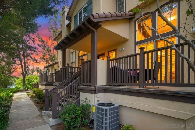 10330 Wateridge Circle 293, San Diego, CA 92121