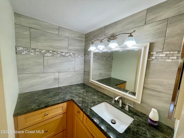 2700 N Highway A1a 1-202, Indialantic, FL 32903