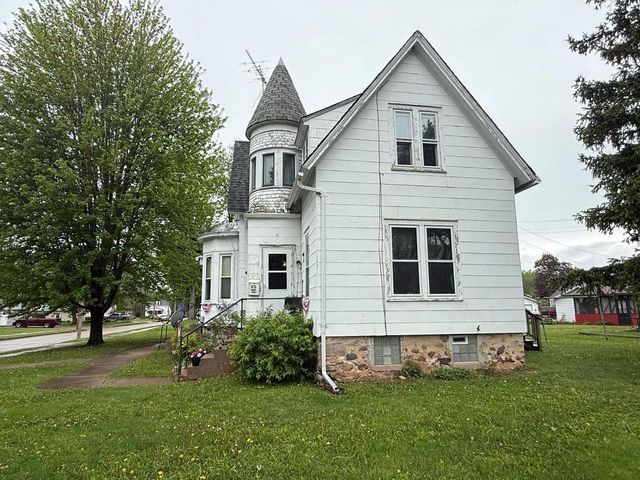 84 PEARL STREET, Clintonville, WI 54929