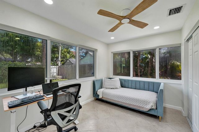 4521 NE 2nd Avenue, Oakland Park, FL 33334