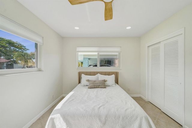 4521 NE 2nd Avenue, Oakland Park, FL 33334