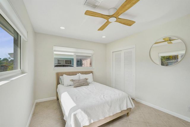 4521 NE 2nd Avenue, Oakland Park, FL 33334