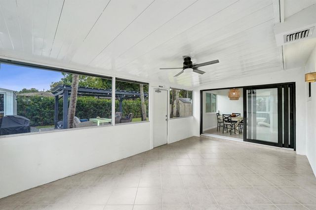 4521 NE 2nd Avenue, Oakland Park, FL 33334