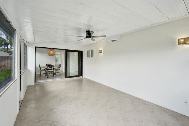 4521 NE 2nd Avenue, Oakland Park, FL 33334