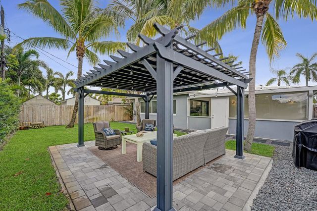 4521 NE 2nd Avenue, Oakland Park, FL 33334
