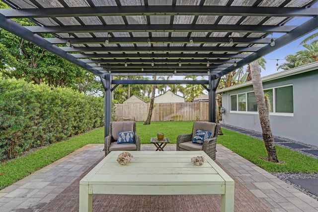4521 NE 2nd Avenue, Oakland Park, FL 33334