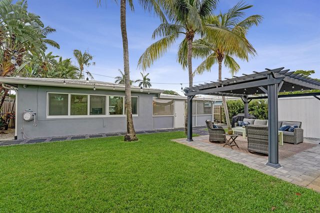 4521 NE 2nd Avenue, Oakland Park, FL 33334