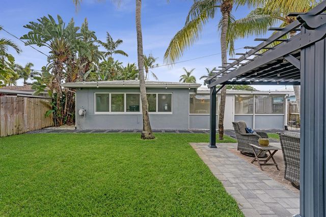 4521 NE 2nd Avenue, Oakland Park, FL 33334