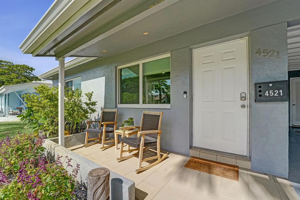 4521 NE 2nd Avenue, Oakland Park, FL 33334
