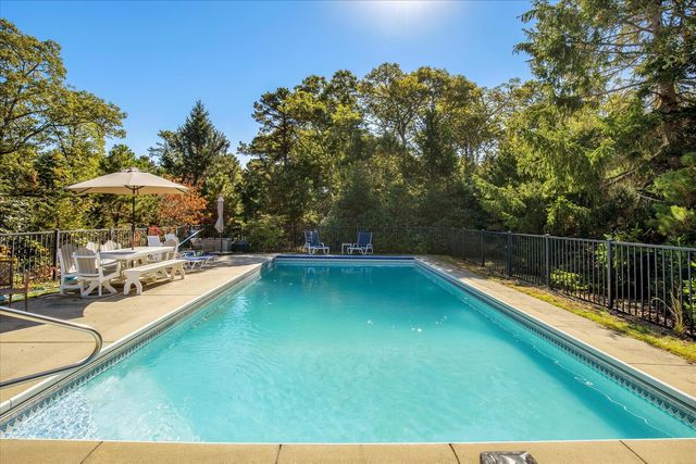 44 Old Heritage Way, Harwich, MA 02645