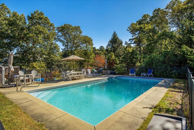 44 Old Heritage Way, Harwich, MA 02645