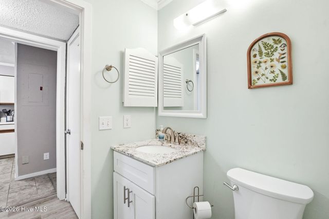 400 Virginia Avenue 105d, Carolina Beach, NC 28428