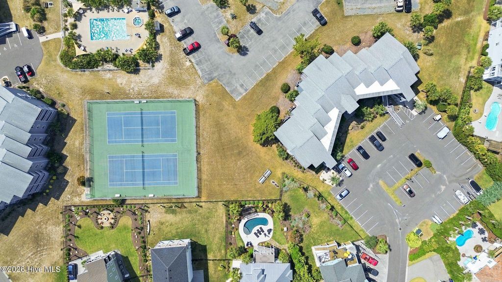 Image 15 of property listing at 400 Virginia Avenue 105d, Carolina Beach, NC 28428