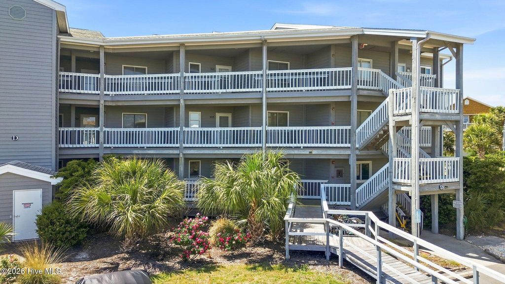 Image 2 of property listing at 400 Virginia Avenue 105d, Carolina Beach, NC 28428