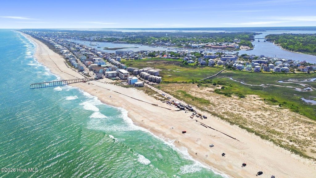 Image 43 of property listing at 400 Virginia Avenue 105d, Carolina Beach, NC 28428