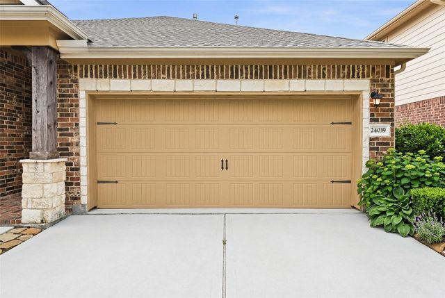 24039 Via Renata Dr, Richmond, TX 77406