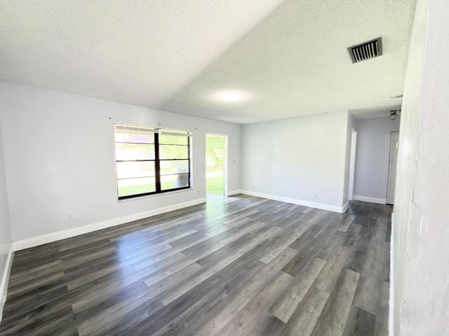 4885 Badger Road, West Palm Beach, FL 33417