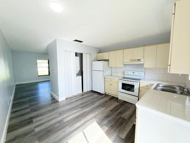 4885 Badger Road, West Palm Beach, FL 33417