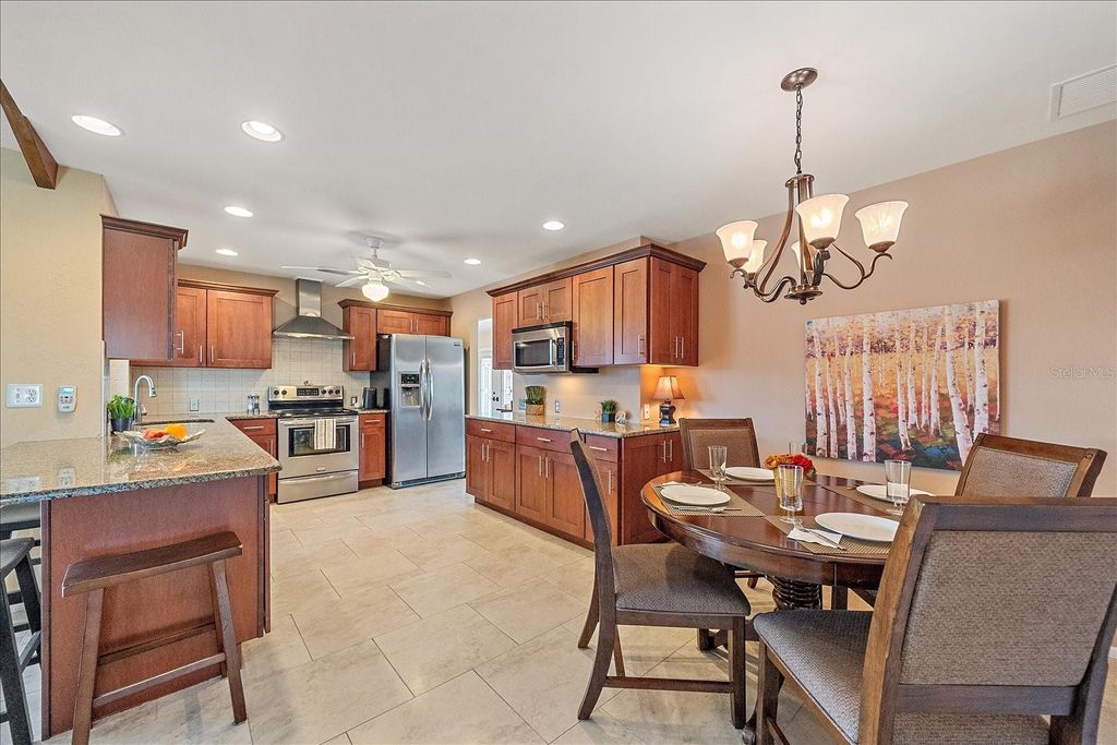 Image 13 of property listing at 1824 RAINTREE LANE, Venice, FL 34293