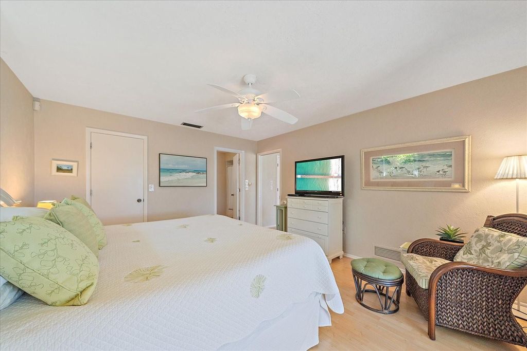 Image 29 of property listing at 1824 RAINTREE LANE, Venice, FL 34293