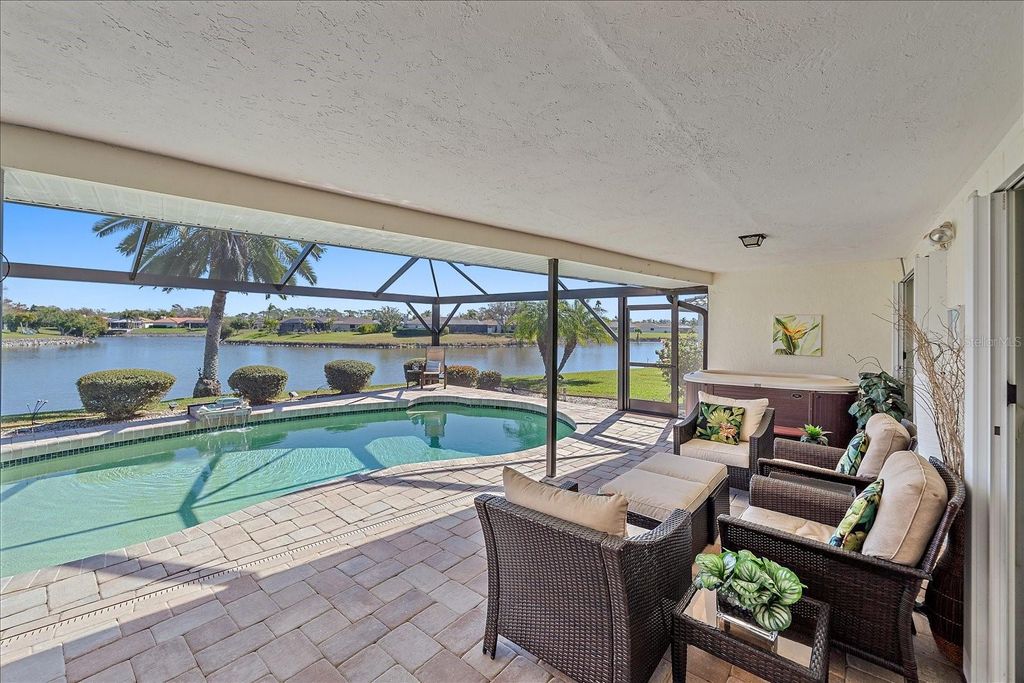 Image 38 of property listing at 1824 RAINTREE LANE, Venice, FL 34293