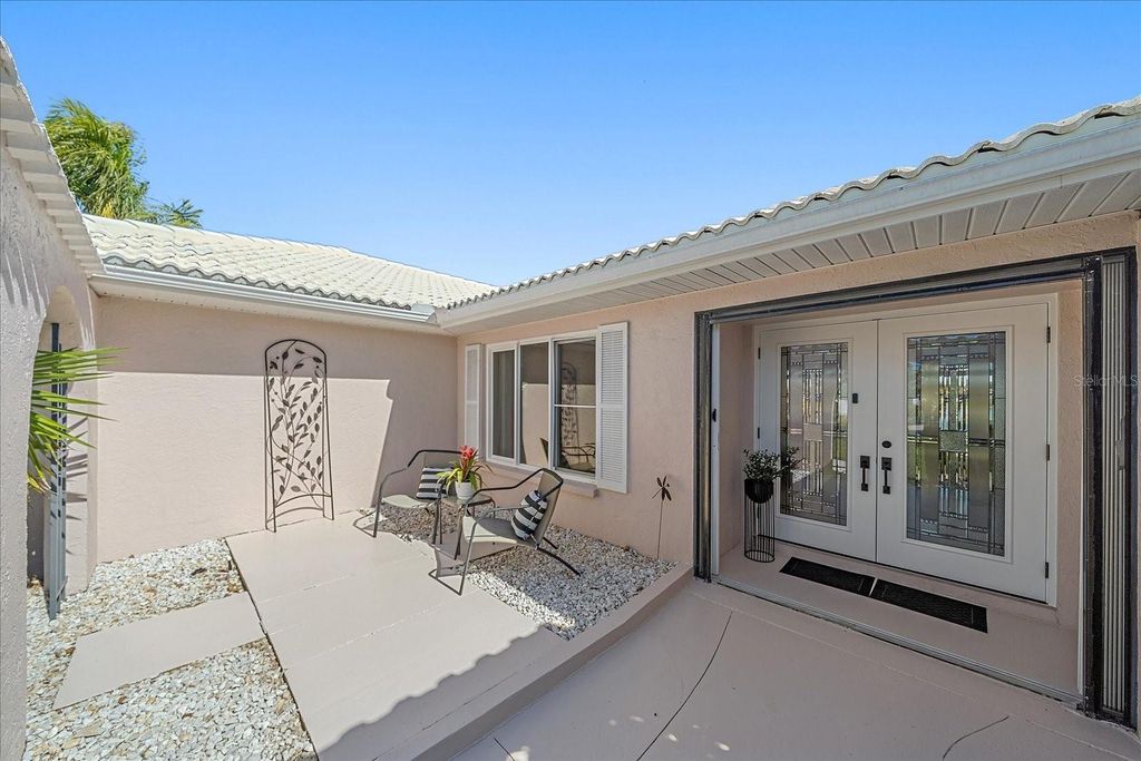 Image 48 of property listing at 1824 RAINTREE LANE, Venice, FL 34293