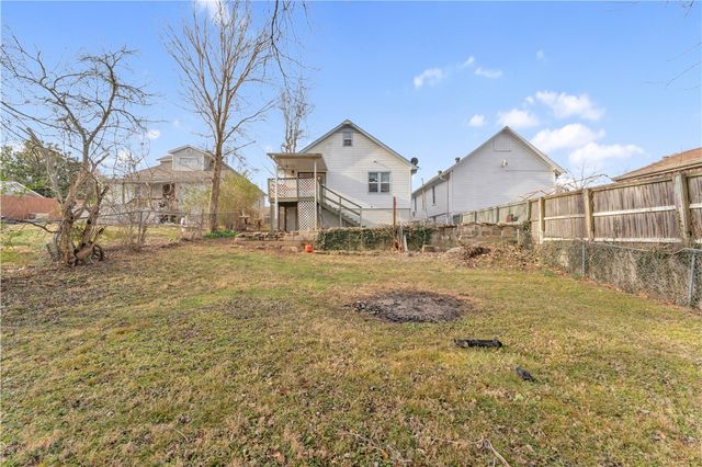 511 Spring Street, Rogers, AR 72756