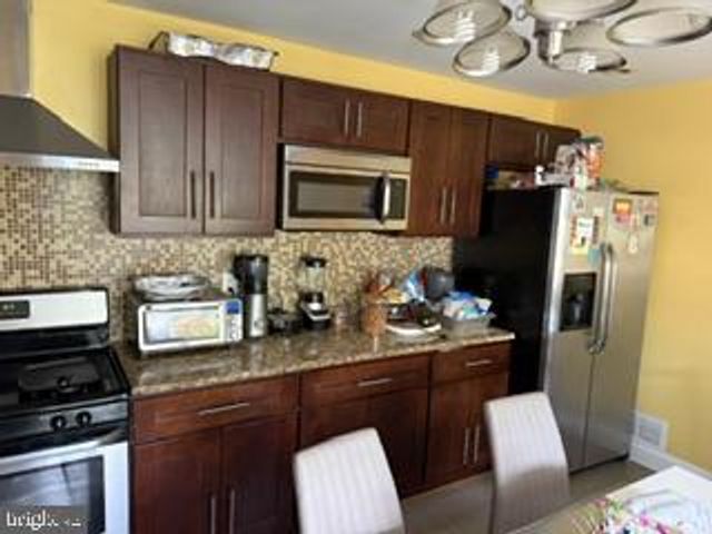 229 E PRICE ST, Philadelphia, PA 19144