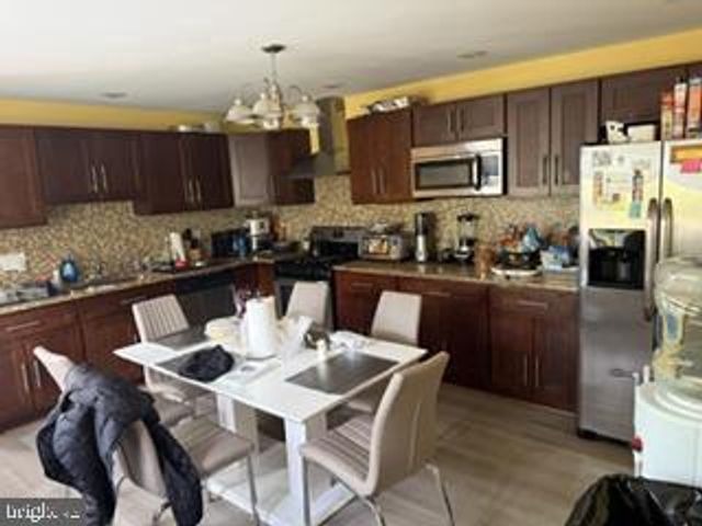 229 E PRICE ST, Philadelphia, PA 19144