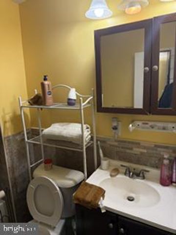 229 E PRICE ST, Philadelphia, PA 19144