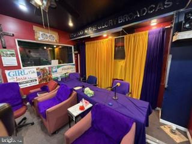 229 E PRICE ST, Philadelphia, PA 19144