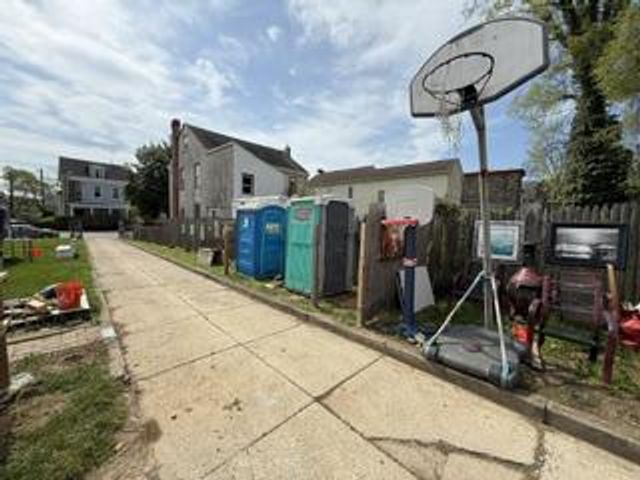 229 E PRICE ST, Philadelphia, PA 19144