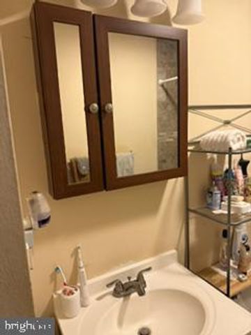 229 E PRICE ST, Philadelphia, PA 19144