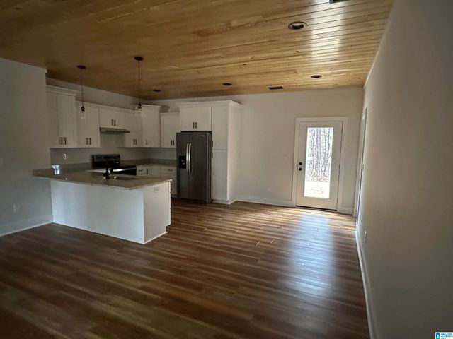 263 COUNTY ROAD 18, Roanoke, AL 36274