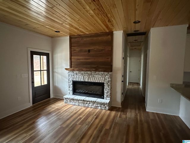 263 COUNTY ROAD 18, Roanoke, AL 36274