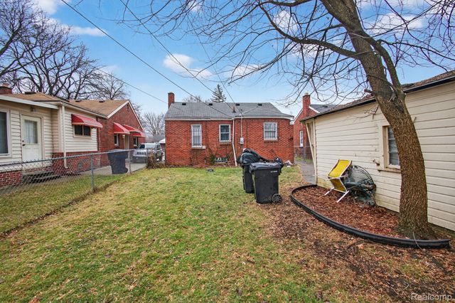 18729 Sunderland Road, Detroit, MI 48219