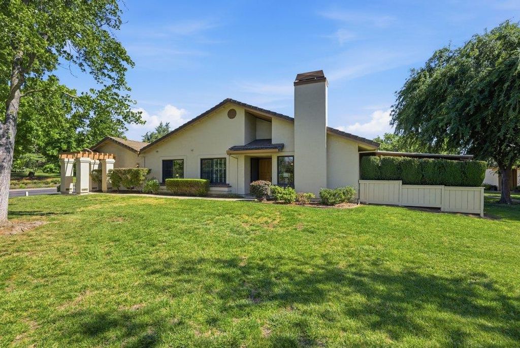 3111 Lake Albano Circle, San Jose, CA 95135