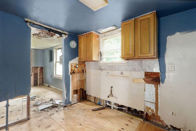 2025 North Roosevelt Avenue, Springfield, MO 65803