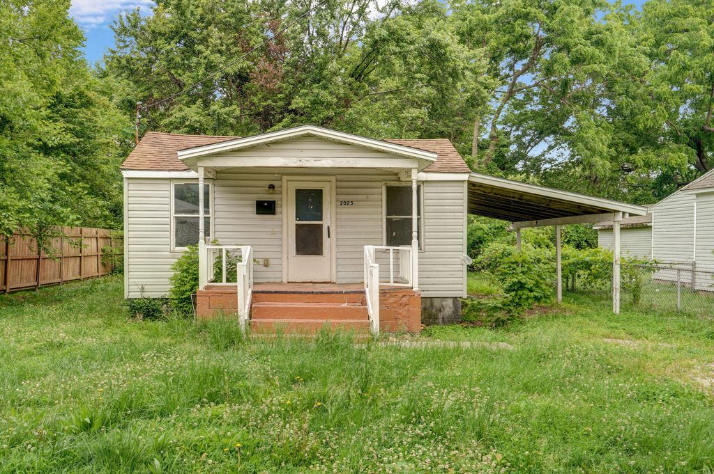 2025 North Roosevelt Avenue, Springfield, MO 65803