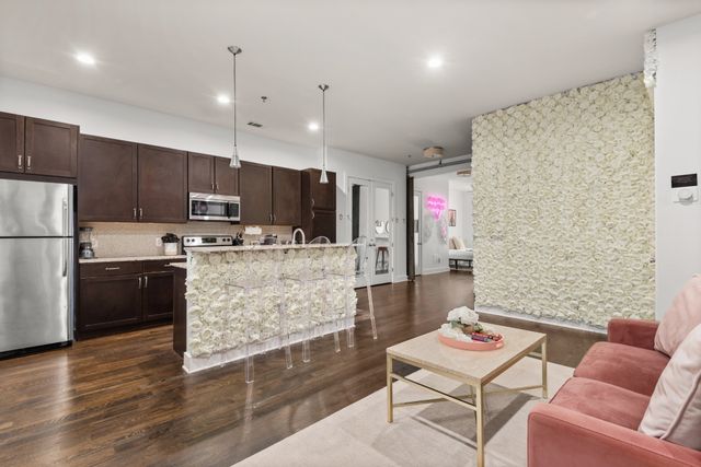 210 30th Ave N Apt 409, Nashville, TN 37203