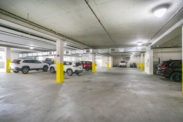 210 30th Ave N Apt 409, Nashville, TN 37203