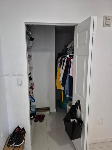 6930 NW 179th St 403-8, Hialeah, FL 33015