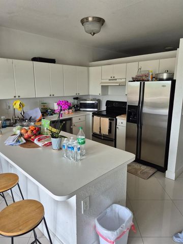 6930 NW 179th St 403-8, Hialeah, FL 33015