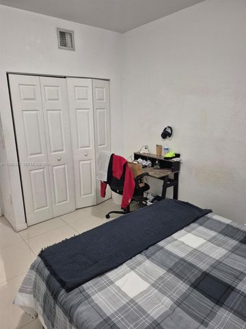 6930 NW 179th St 403-8, Hialeah, FL 33015