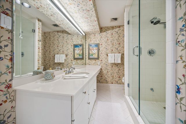 15 Greenway Plaza 9F, Houston, TX 77046